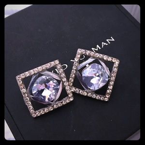 Final Price ♥️
New Happy Girls Rhinestone Earrings